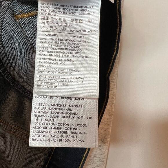 Boys Levi's Denim Jacket With Sweatshirt Sleeves And Hood Size Medium - Picture 5 of 7